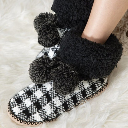Black & White Buffalo Check Plaid Fuzzy Ankle & Pom Poms Indoor Slipper size 8-10