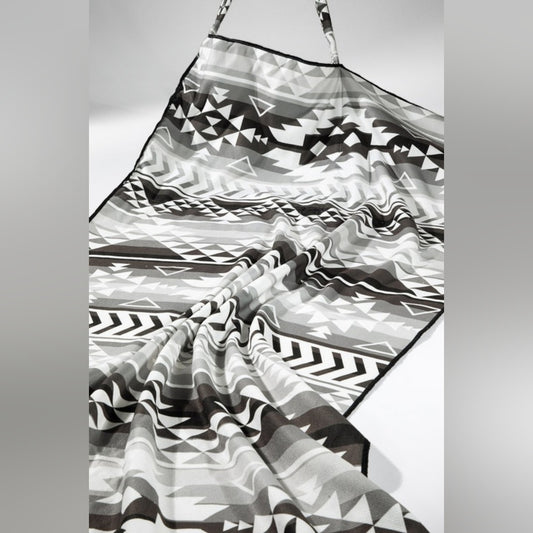 2 in 1 Beach Towel & Bag - Shoulder Bag Turns Into a Beach Towel! - Black White