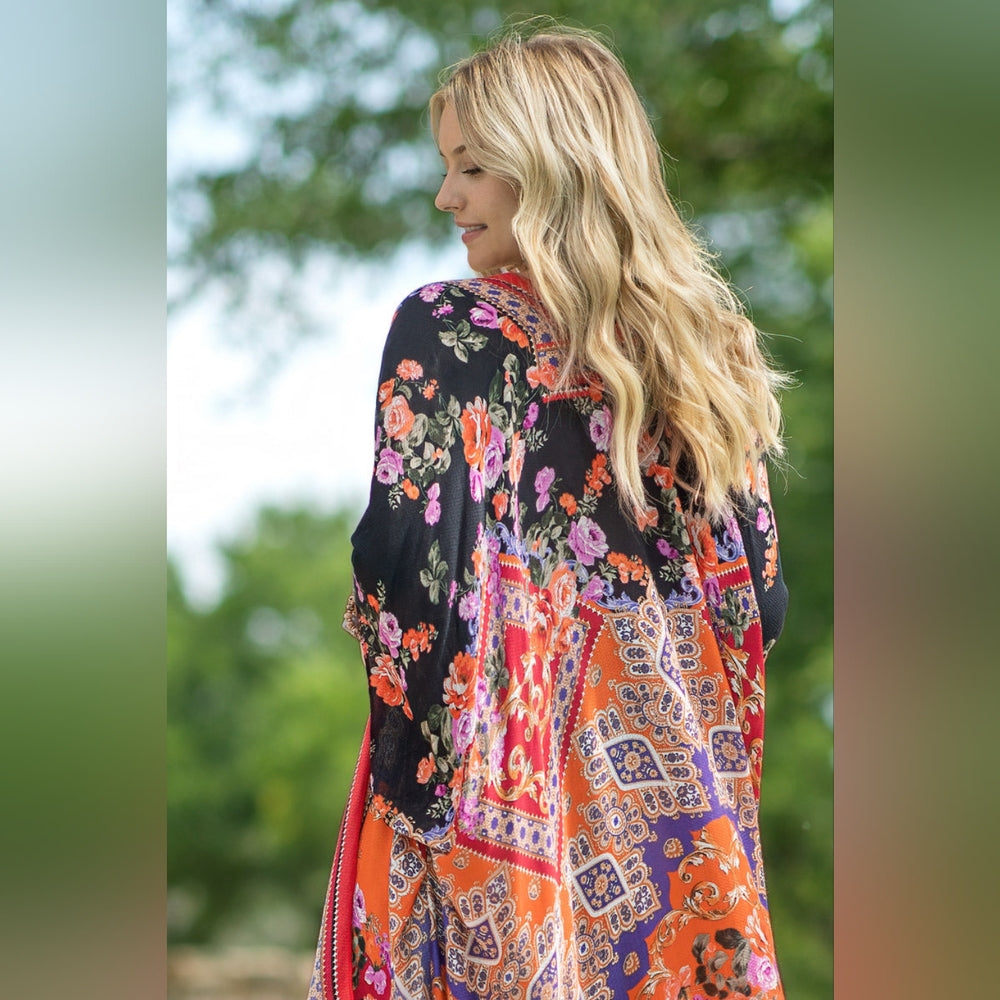 Stunning Floral Italian Print Kimono w Side Slits on Lightweight Jacquard Fabric