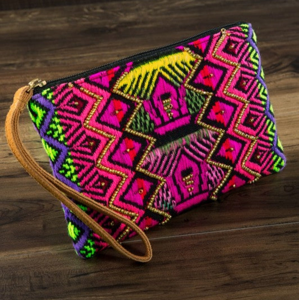 Handmade Vivid Ethnic Pattern Clutch