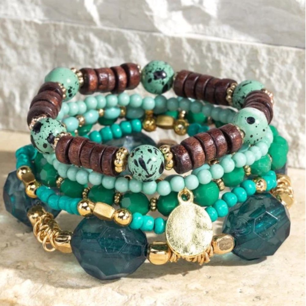 Deep Blue Sea Beaded Stretch Bracelet Set w Gold Tone Metal Pendant