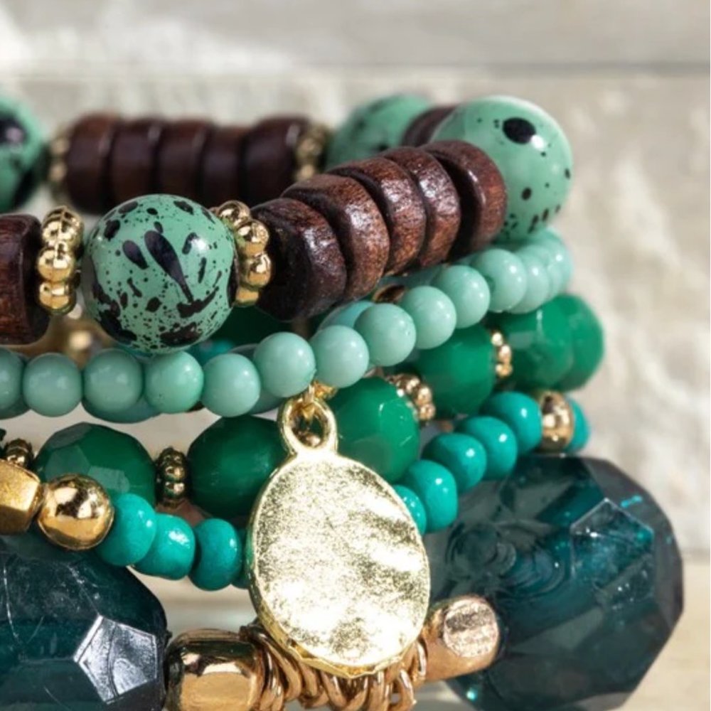 Deep Blue Sea Beaded Stretch Bracelet Set w Gold Tone Metal Pendant